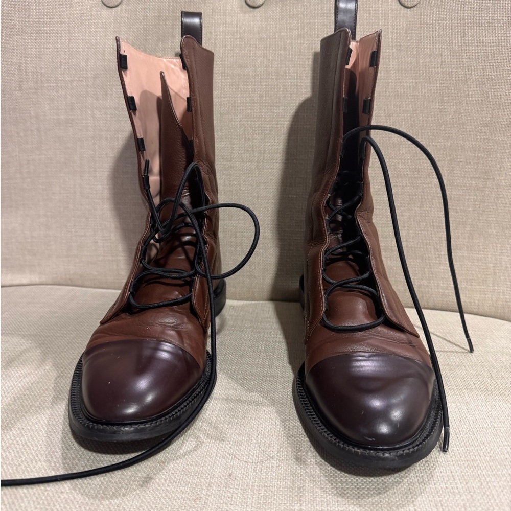 Elegant Dark Brown Men's Lace-Up Boots